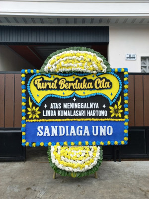 Papan Bunga Duka di Perina